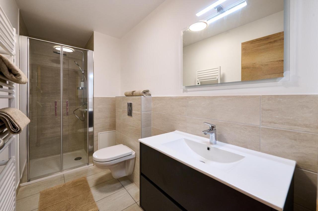 Le Pommier - Appt Avec Jardin Partage Appartement Puberg Buitenkant foto