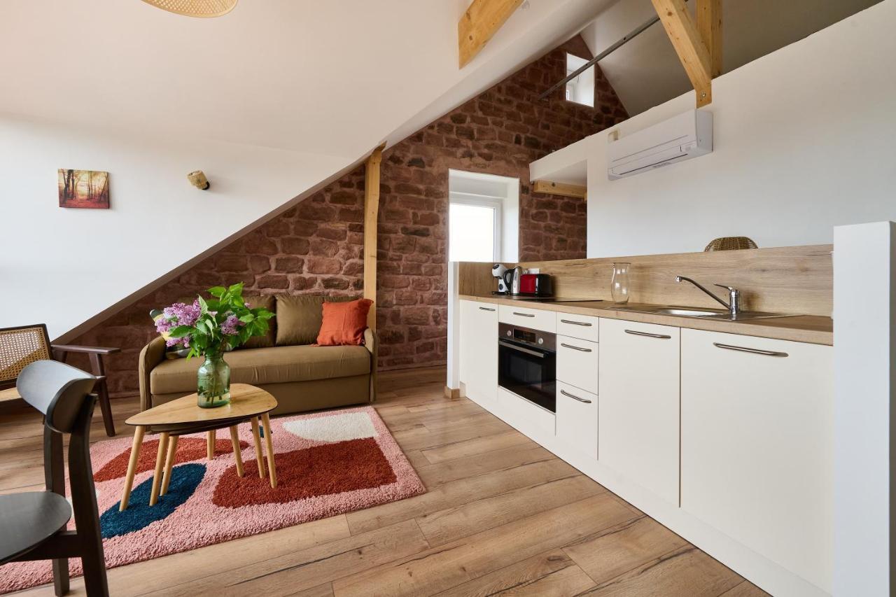 Le Pommier - Appt Avec Jardin Partage Appartement Puberg Buitenkant foto