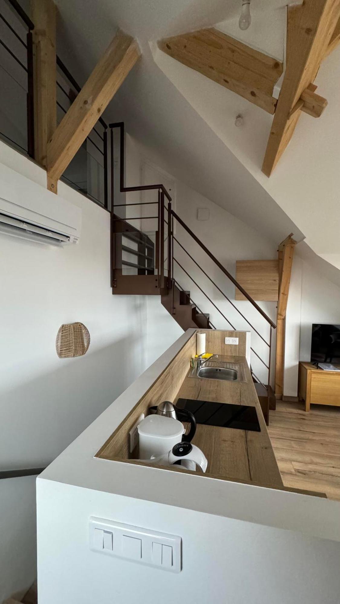 Le Pommier - Appt Avec Jardin Partage Appartement Puberg Buitenkant foto